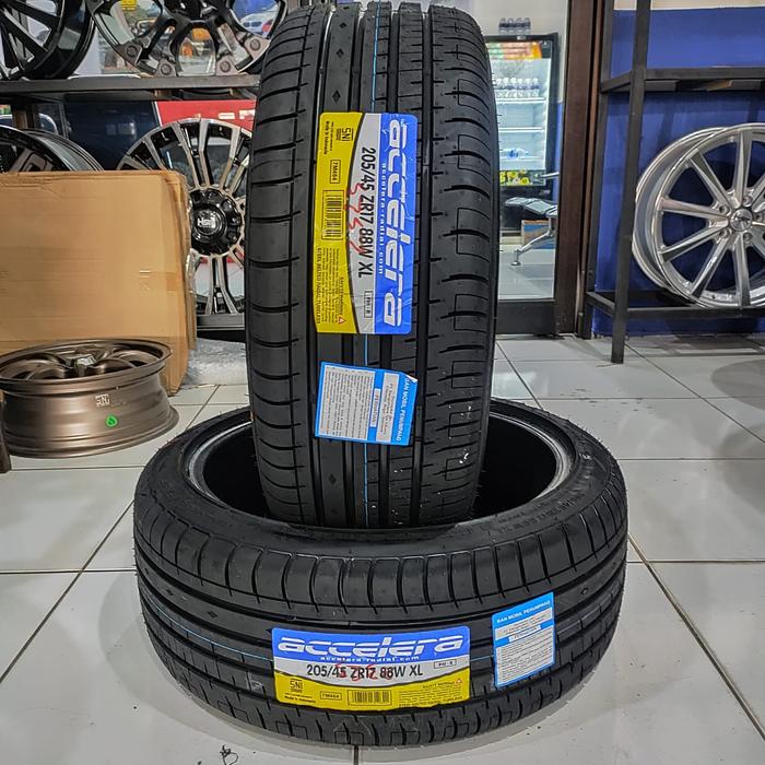 Ban Mobil 205/45 R17 Accelera PHI-R purwokerto banyumas