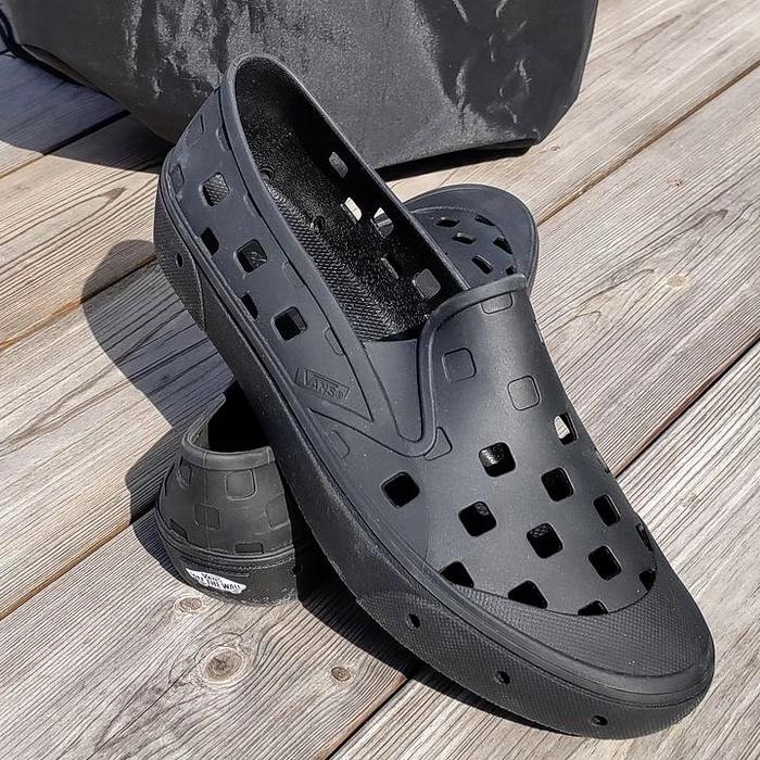 VANS TRK SLIP ON - BLACK ORIGINAL