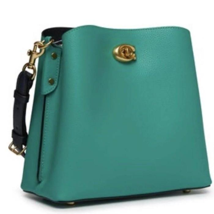Tas Coach Willow Bucket Bag Crossbody in Bright Green Leather C3766 NWT Preloved Original Authentic