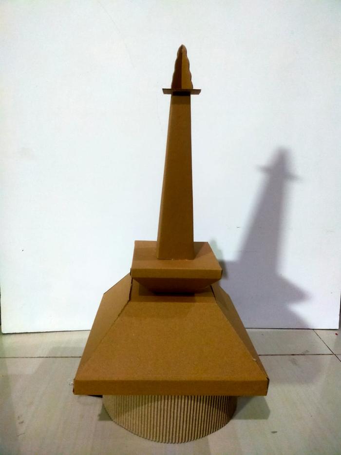 topi monas kardus untuk karnaval / parade seni / prakarya sekolah / tugas anak