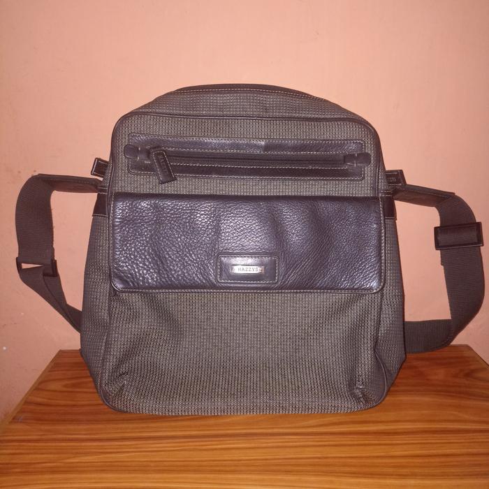 tas hazzys tas selempang kulit