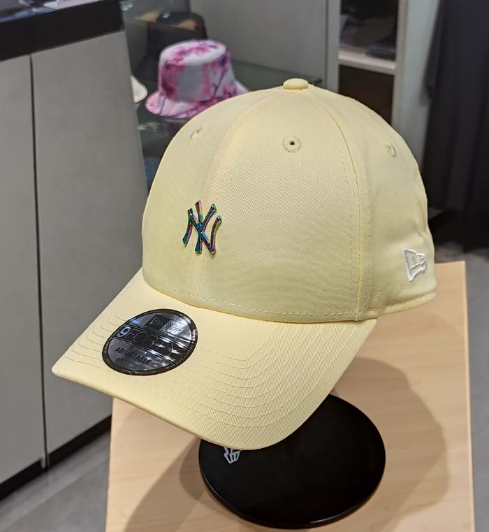 Topi New Era 9Forty New York Yankees MLB Metal Badge Baby Yellow Cap 100% Original Resmi