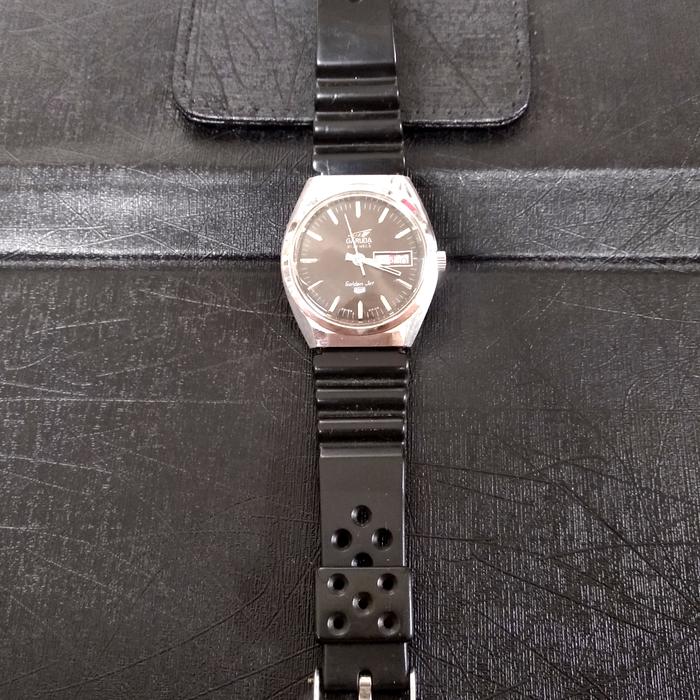 Arloji kuno terawat normal dan mulus jam tangan vintage Garuda golden jet 21 jewels