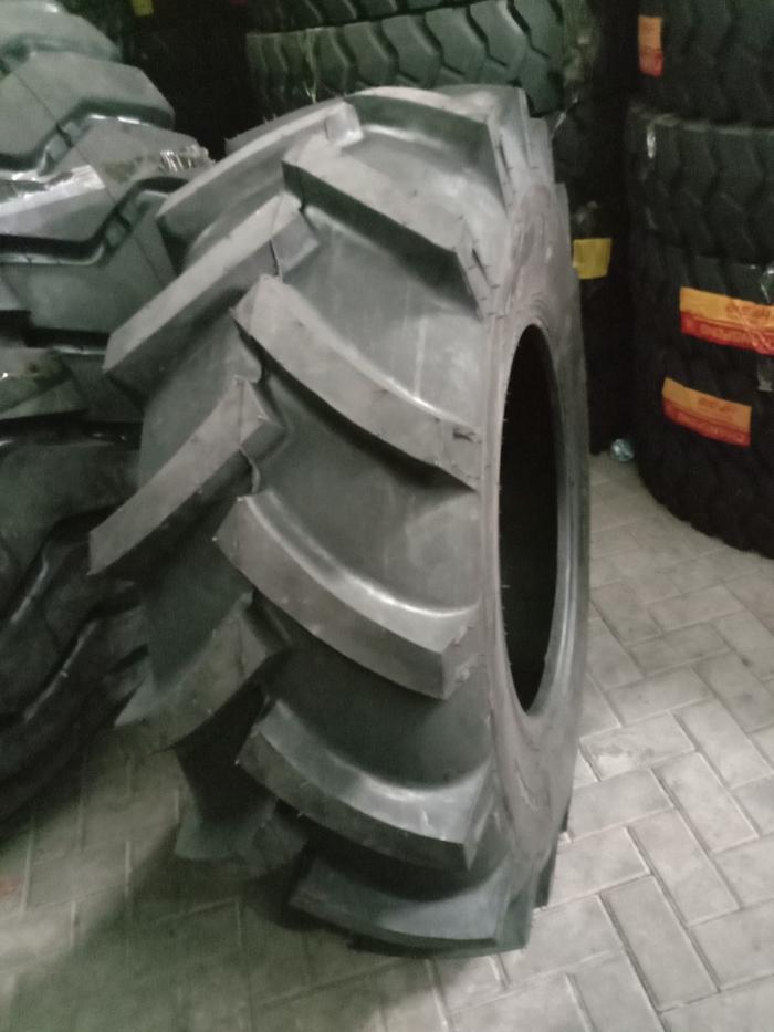 BAN TRACTOR 16.9-24-12 (TYRE ONLY/ BAN LUAR SAJA)