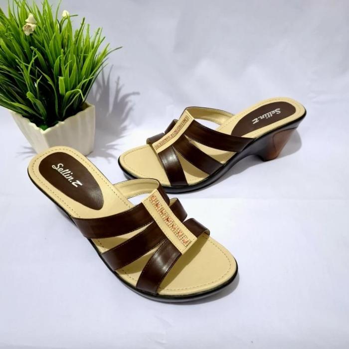 ERA-019H Sendal Clogs Wanita Dewasa Wedges Slop Kayu Casual Formal Kondangan pesta sandal ibu2 Krem