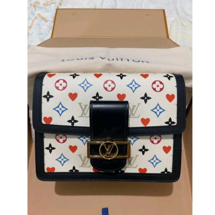 Tas LV dauphine game on preloved