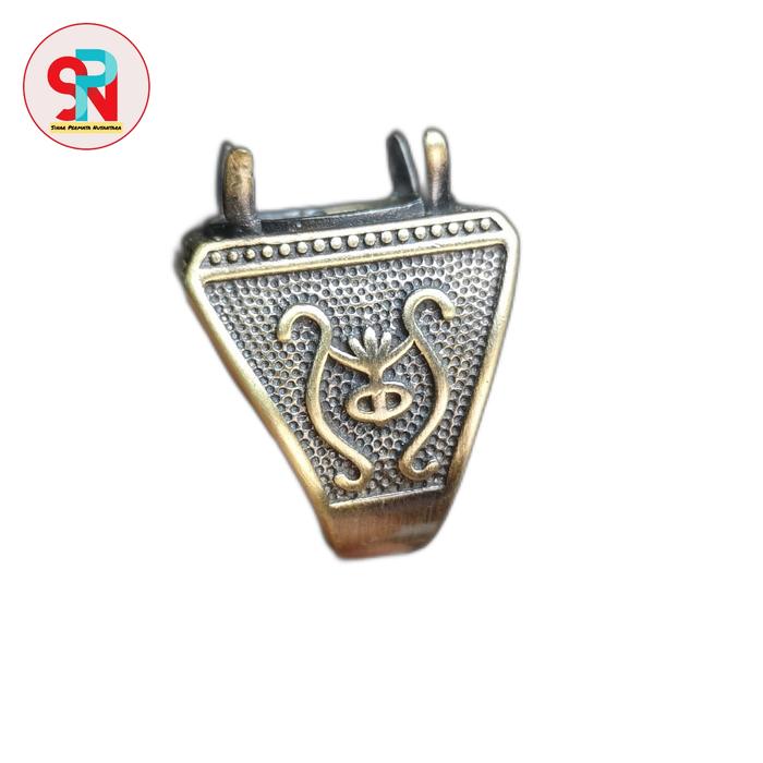 Ring emban cangkang bahan tembaga batu akik-gold