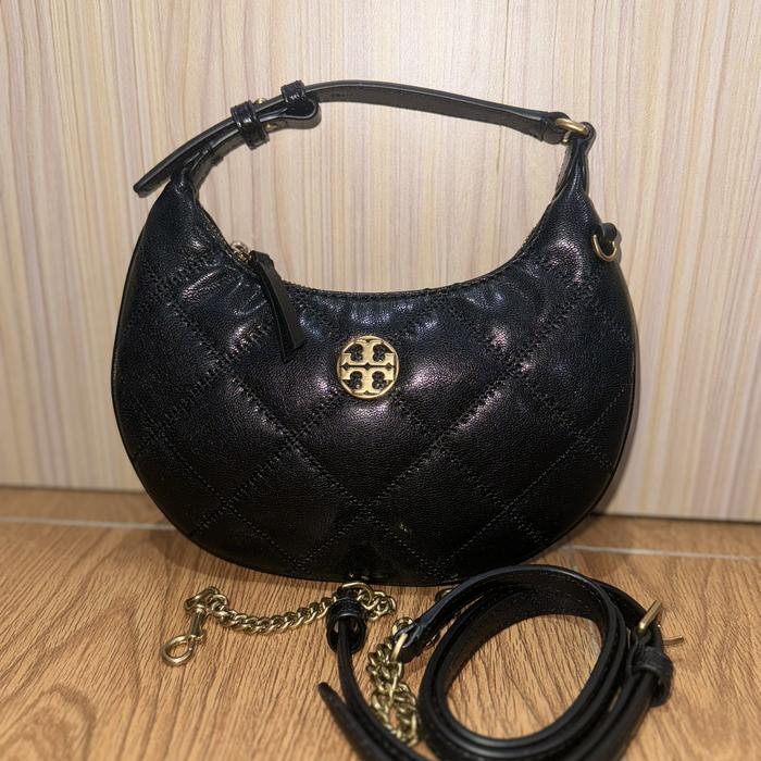 Tb Willa Mini Crescent Black