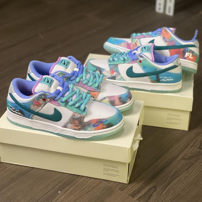 Nike SB Dunk Low x Futura Laboratories Bleached Aqua Original