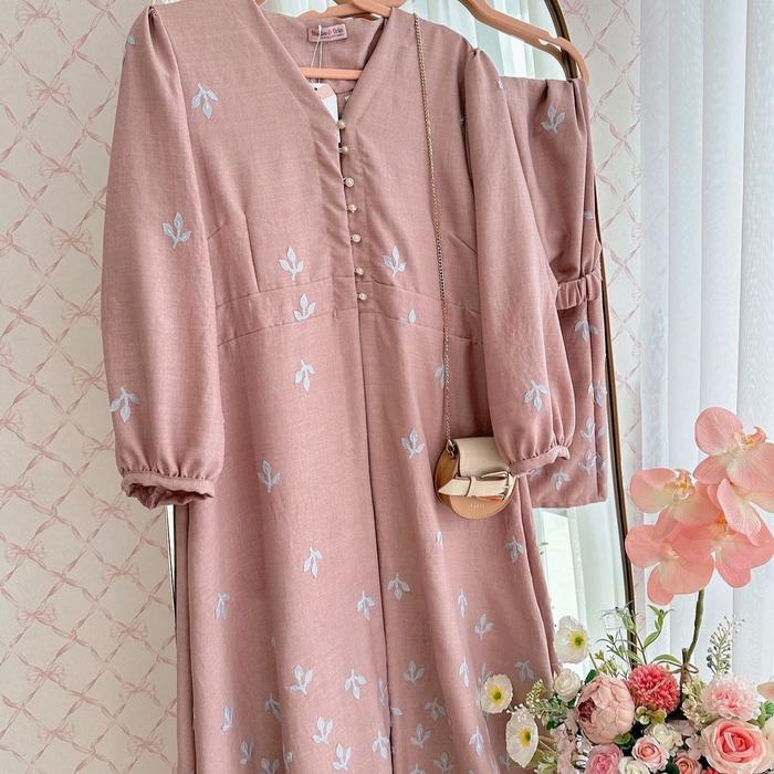 camali set cloves by haidee orlin/camali set cloves/camali haidee orlin/camali set
