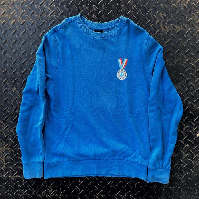 Thrift | TopTen x PacMan Champion Medal Blue Crewneck Sweatshirt Biru Branded Second Bekas