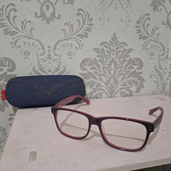 Frame kacamata Levis preloved