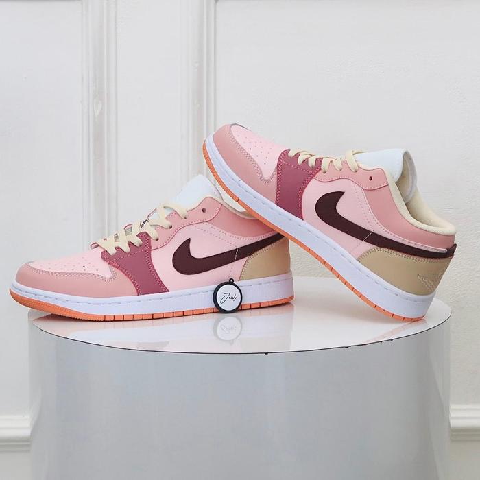 Sneakers AJ 1 Low Dark Pony Pink | Sepatu Wanita