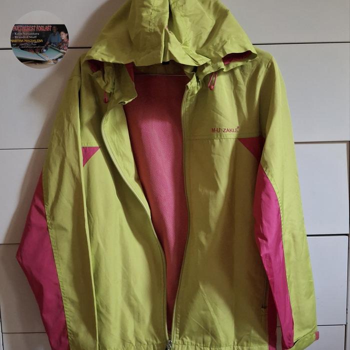 Thrifting jaket outdoor parka water resistance MU Zakle