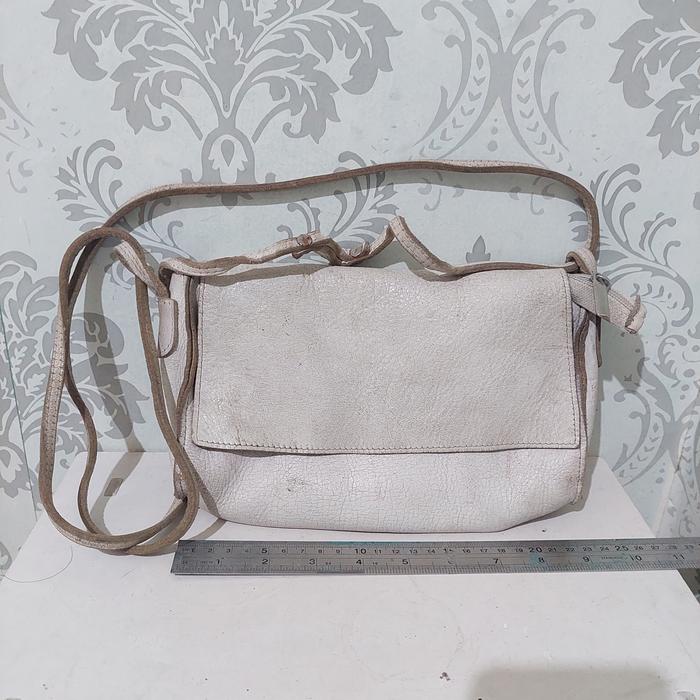 tas selempang kulit where ever you go korea preloved