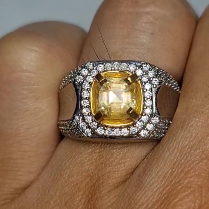 Natural Yellow Sapphire No heated Srilanka 2 CT memo GRI