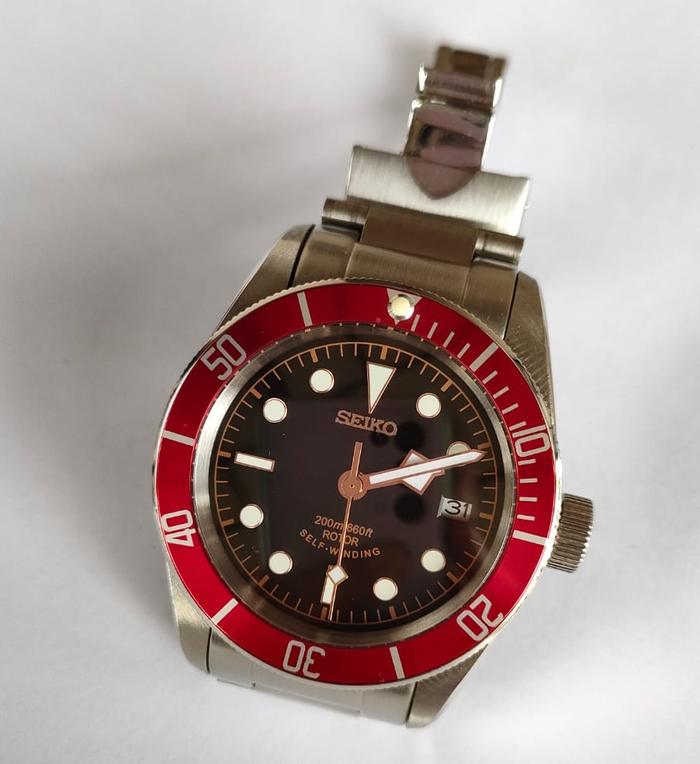 seiko mod tudor black bay red