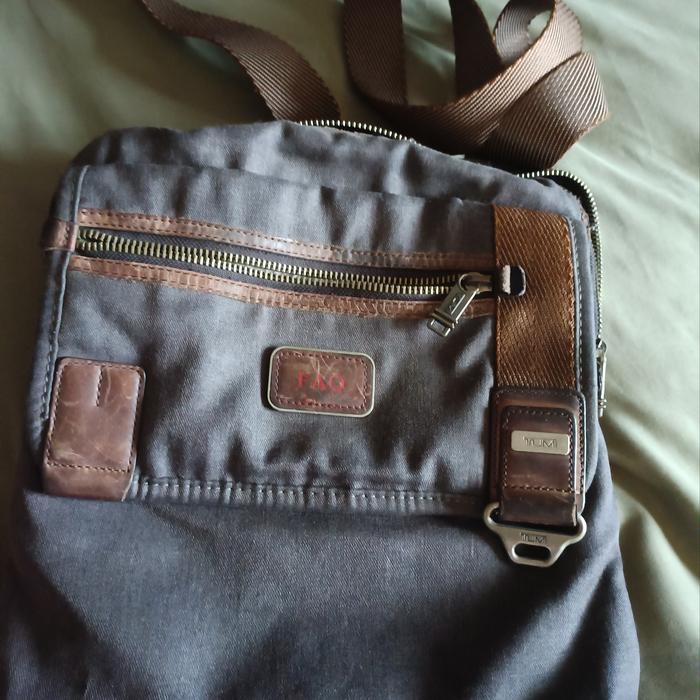 tumi shoulder bag authentic