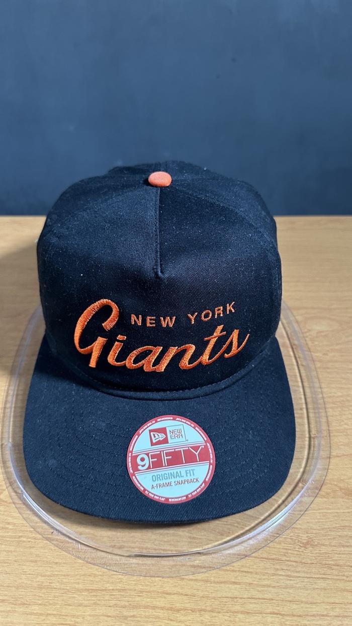 Topi New Era x Giants 9fifty Medium - Large