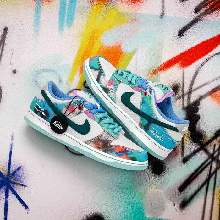 Dunk Low SB Bleached Aqua x Futura Laboratories (100% Authentic)