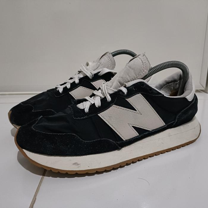 Sepatu Casual Second NB 237 Size 42.5