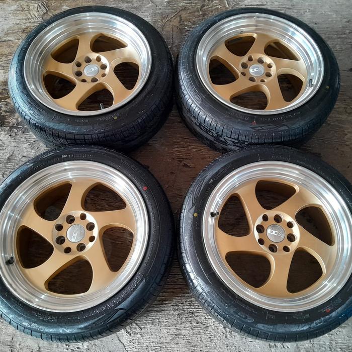 Velg mobil bekas ccw ring 17 lebar 8/9 pcd 4x100/114 + ban seken 205 50 r17