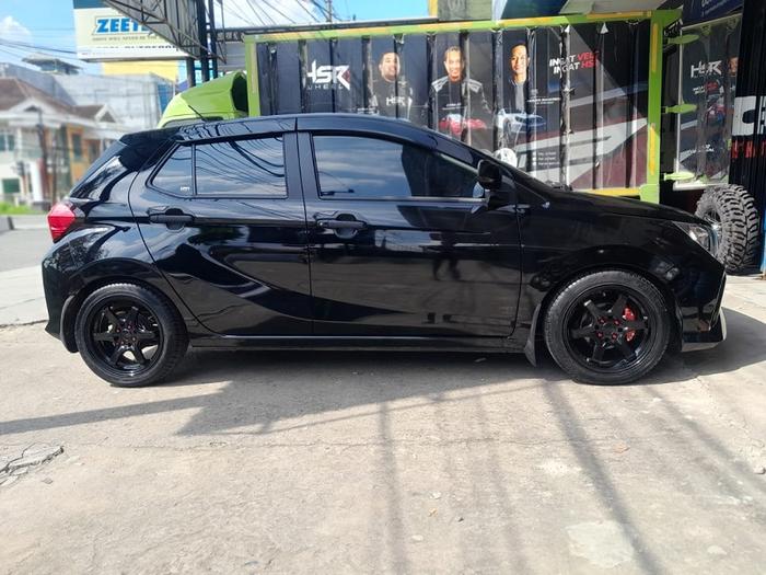 Paket Velg Hsr Sty R16 Dan Ban + Per Ceper Ayla Agya Brio Sirion Vios