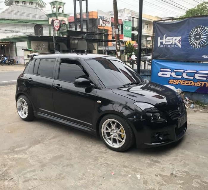 Paket Velg Hsr Celong Ring 16 + Ban R16 Swift Jazz Yaris Baleno Fiesta