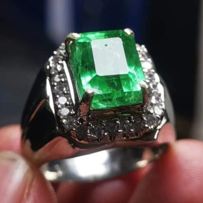 NATURAL EMERALD BERYL COLOMBIA MEMO