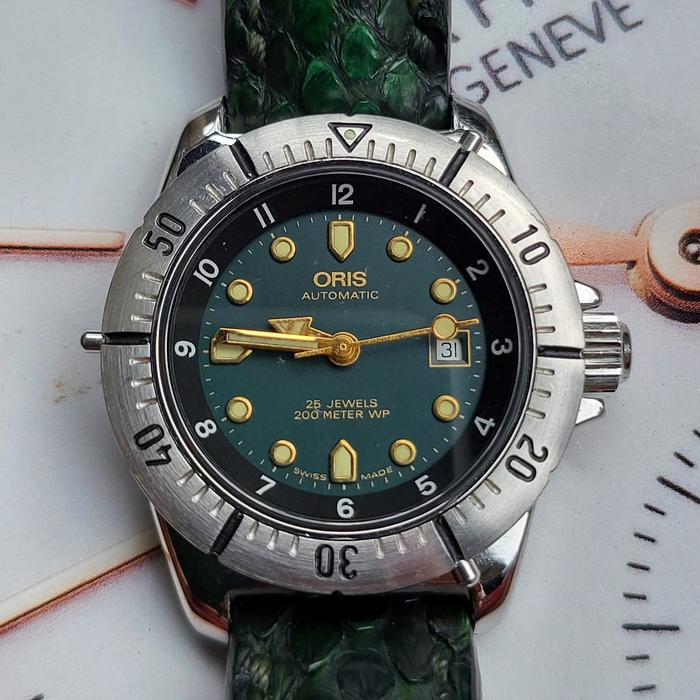 jam Oris diver vintage green dial