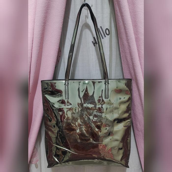 Tas tote bag . tote bag oryany. tote bag preloved. Silver