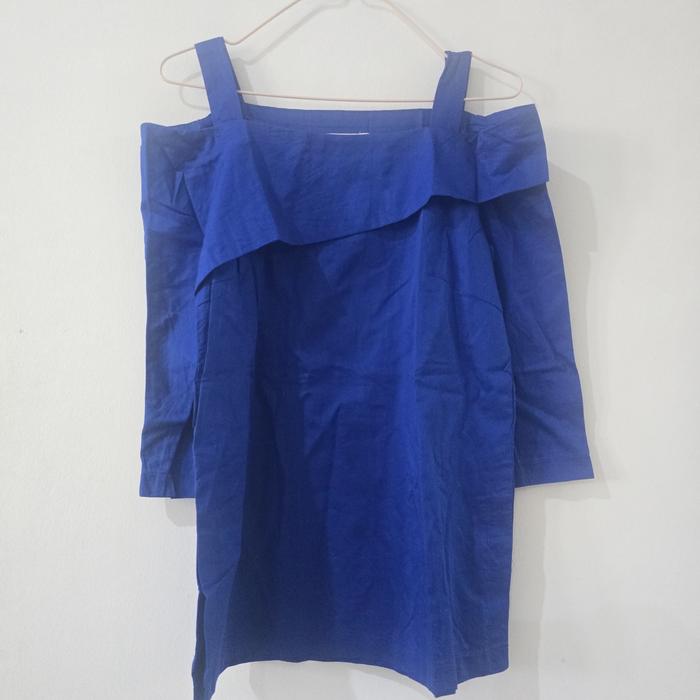 preloved atasan biru Moscato