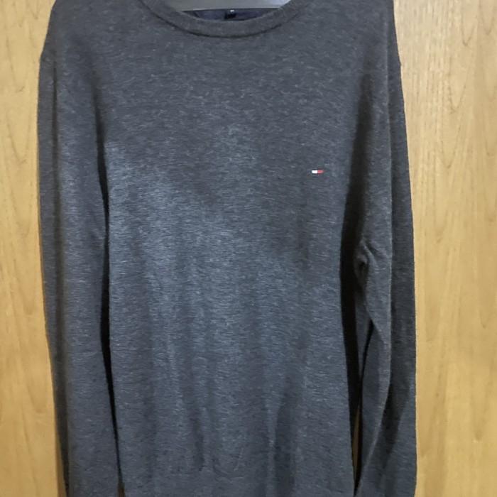 sweater Tommy Hilfiger original ada minus