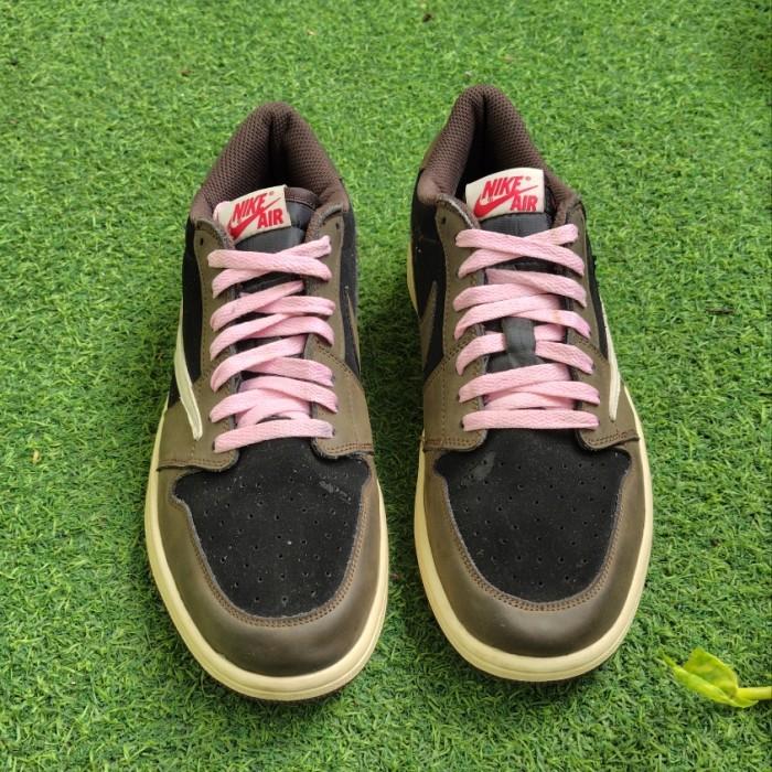 sepatu Travis Scott "Mocca"