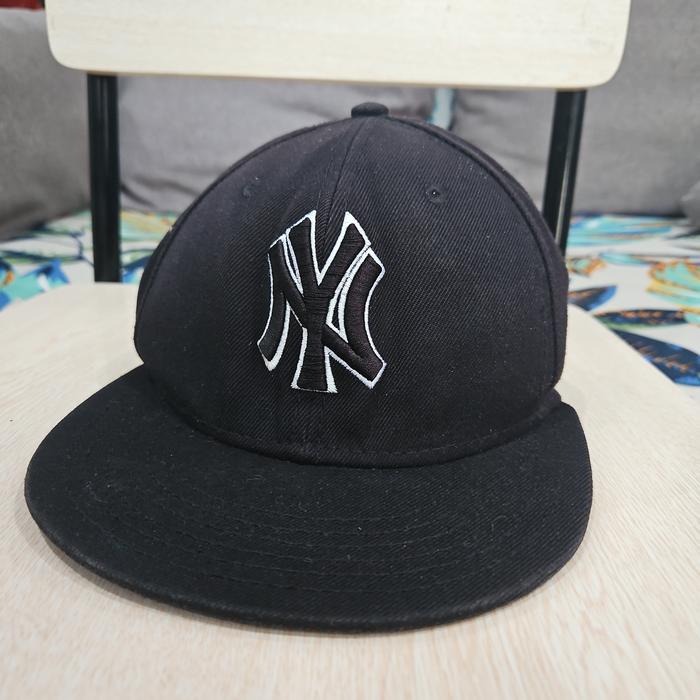 Preloved New Era Cap Topi New Era