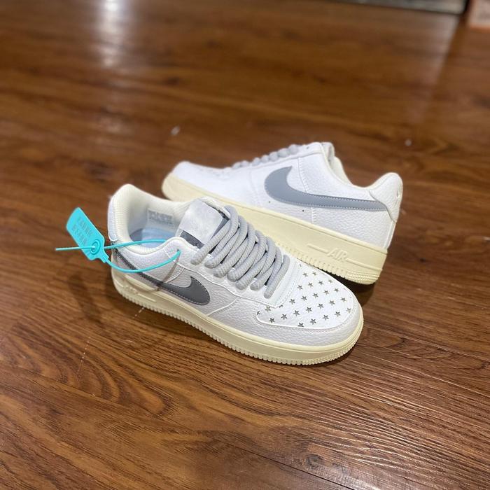 N*ke Airforce One Star White Grey
