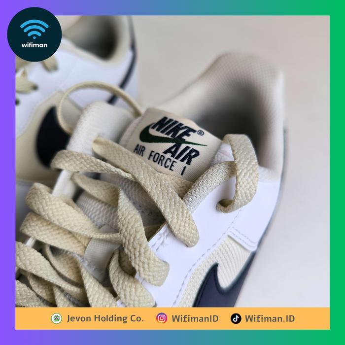 Nike Air Force 1 '07 US10 EU44 ORIGINAL - Sneakers AF1 Putih White Navy Biru US 10 EU 44