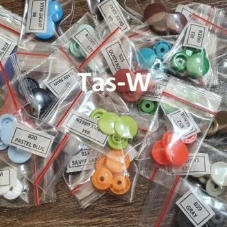 Sample warna plastic snap button/kancing jepret plastik merk KAM