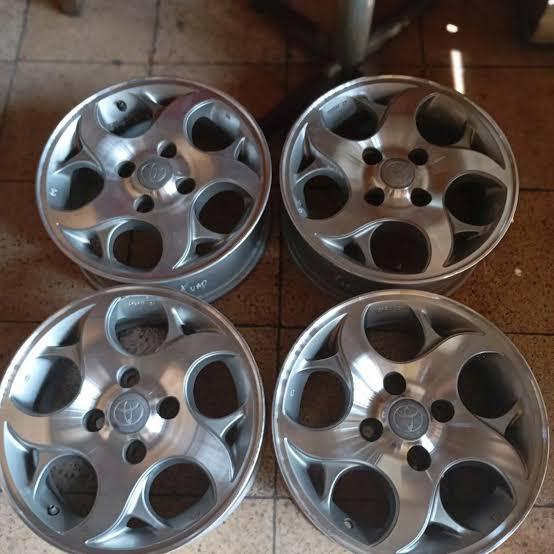 Velg OEM Kijang Krista Akar R15