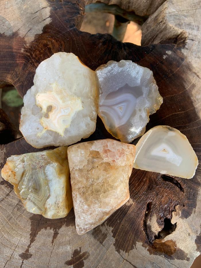 Natural Slice Chalcedony Crystal White and Brown Color Stone Rough Rock Raw Agate Bahan Batu Akik Al
