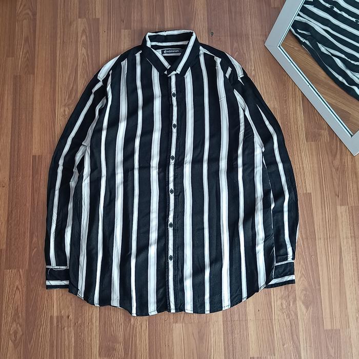 Kemeja Salur Hangten Striped Shirt