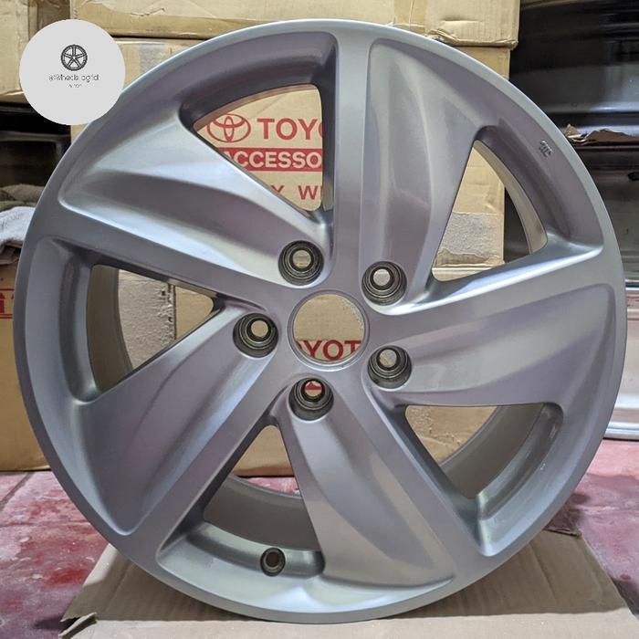 Velg Original/OEM HRV facelift Type E R17