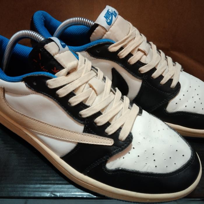 Nike AJ1 Low Travis Scott Fragment