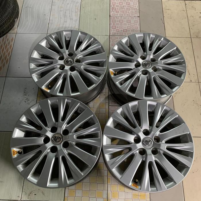 velg original Toyota Alphard