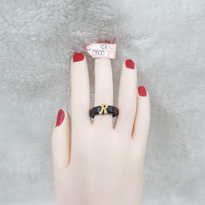 CP224F262F Cincin keramik variasi inisial  huruf R emas kuning asli 0.500gr ring 13 70% 16k