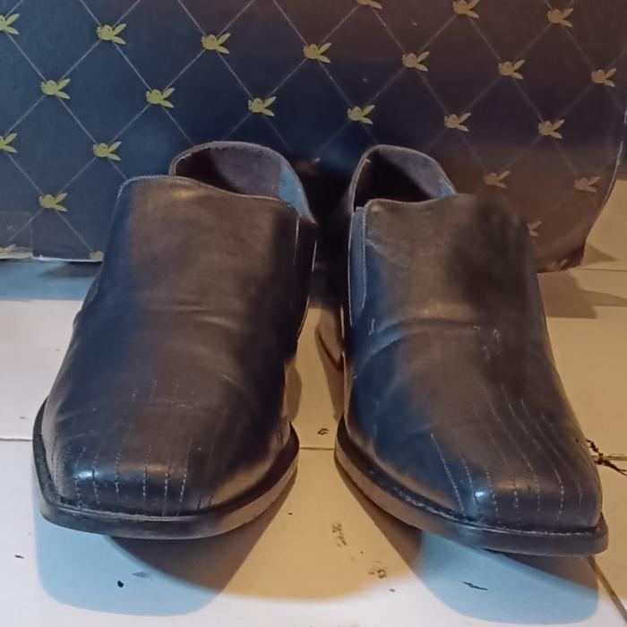 Sepatu formal kulit Andre Valentino 44 Second