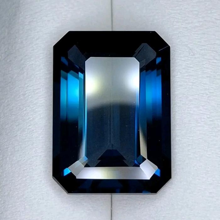 natural blue topaz London irr plus memo sky lab