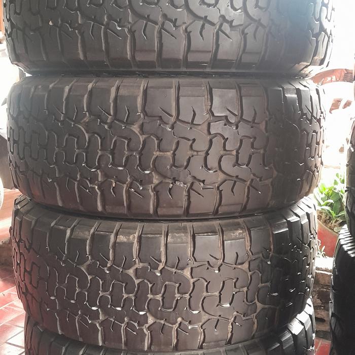 Ban copotan Fortuner acclera omikron A/T 275/55 R20 80%2021. 4pcs