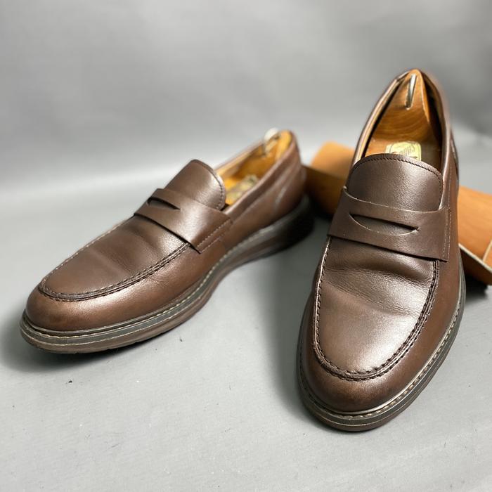 Clarks penny loafers
