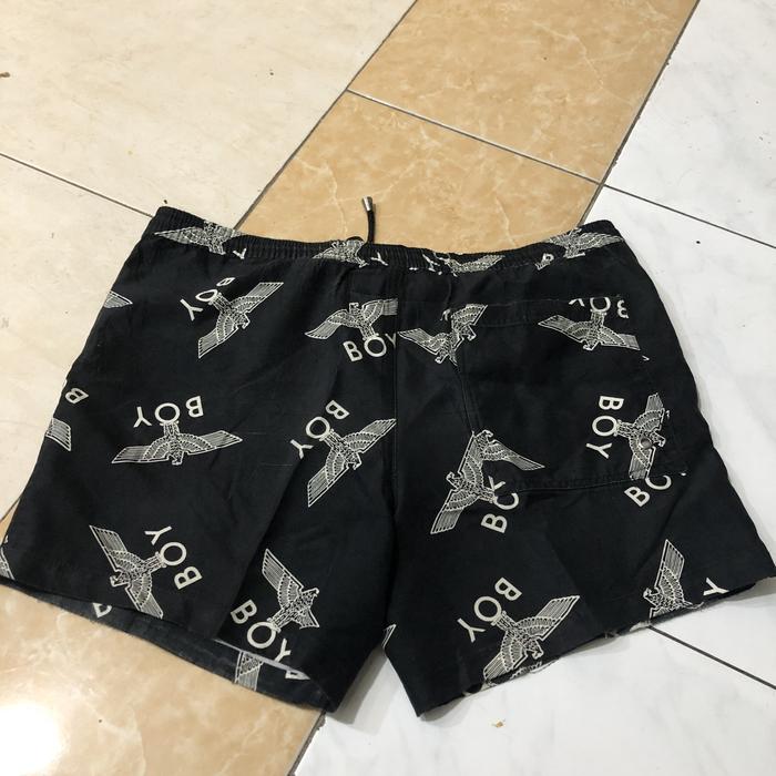 Celana pendek pria boy london
